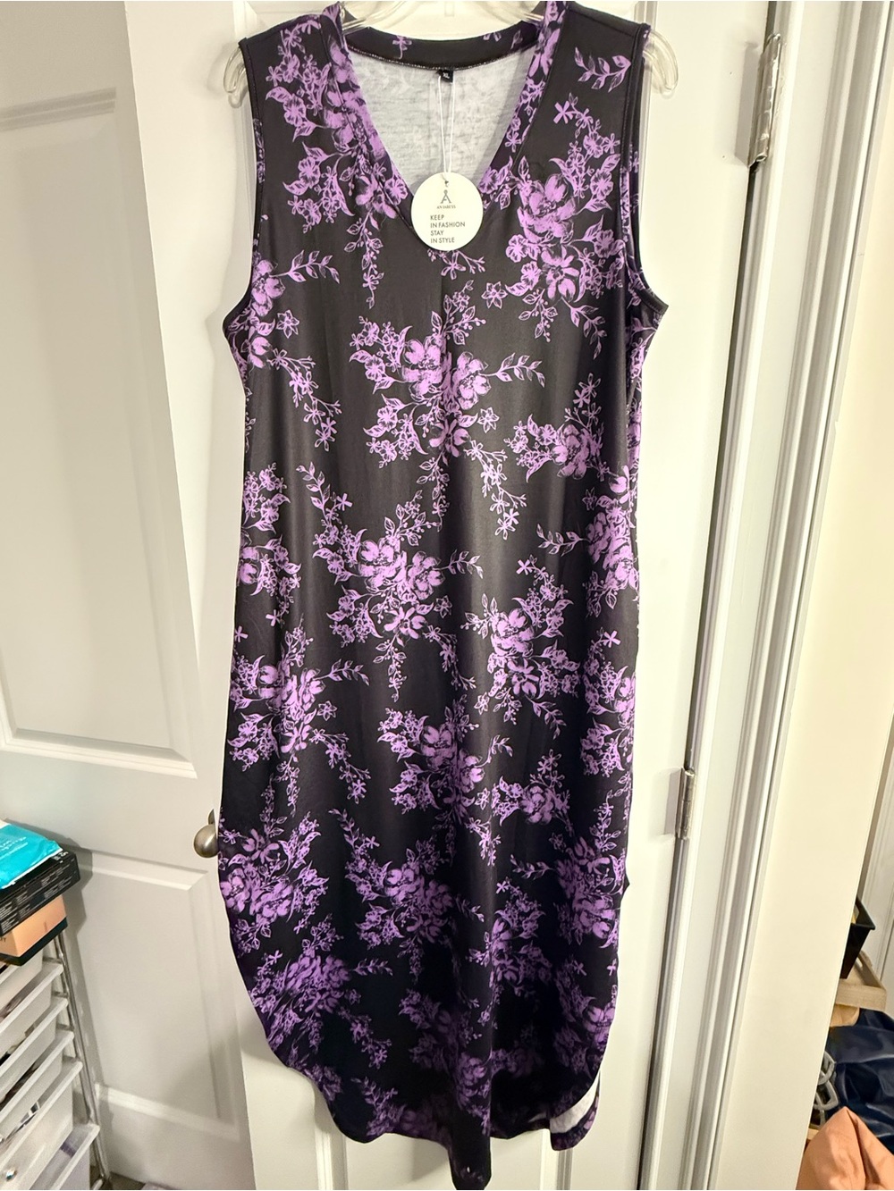 Sleeveless Floral V-Neck Women’s Dress in Purple and Black